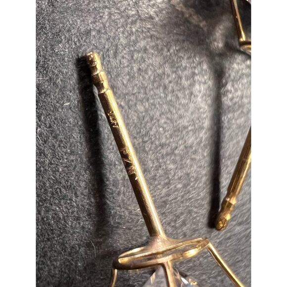 NEW 14k gold 7mm CZ stud earrings - Picture 5 of 11